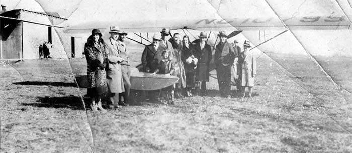 Fairchild NC10799 With Unidentified People (Source: Link)